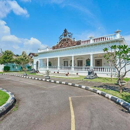 Tirtodipuran Hotel By Natts Hospitality Indonesia يوغياكارتا المظهر الخارجي الصورة