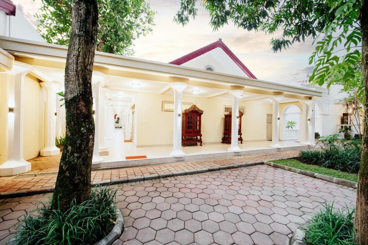 Tirtodipuran Hotel By Natts Hospitality Indonesia يوغياكارتا المظهر الخارجي الصورة